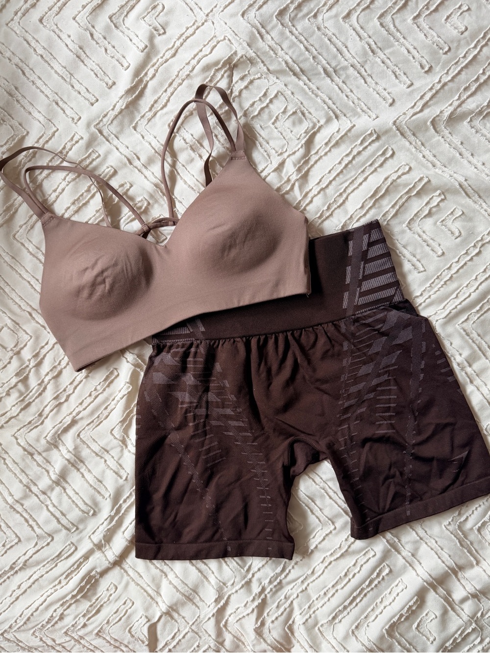 Gymshark Seamless Shorts & Bra Set